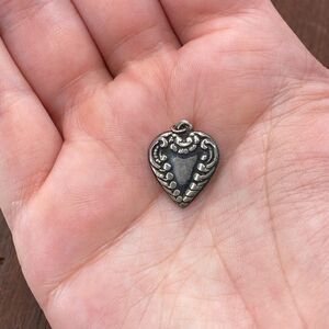 Vintage 925 Sterling Silver Repousse Deep V Puffy Heart Pendant Bracelet Charm